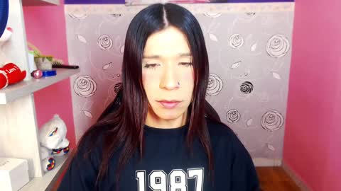 Sara Sofia online show from 02/06/25, 02:33