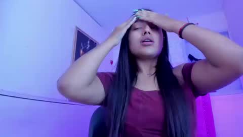 sarastonesx online show from 10/19/25, 05:52