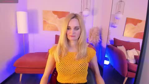 Sara online show from 09/18/25, 01:35