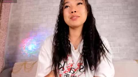 Sara online show from 10/04/25, 04:54