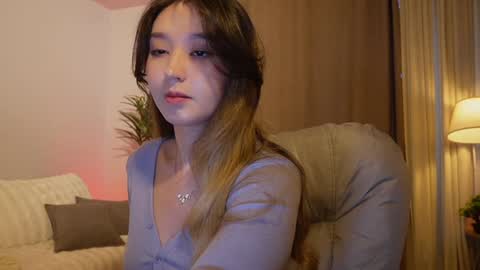 Snapshot of sarasuo chatting on 09/15/25, 01:00 Shara online show from 09/15/25, 01:00