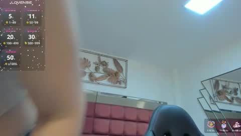 Snapshot of sarawagner_ chatting on 10/06/25, 06:38 online show from 10/06/25, 06:38