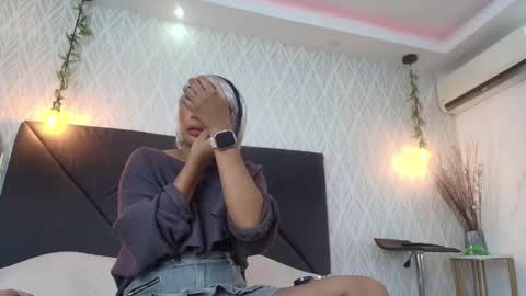 Saray Mardez online show from 11/04/25, 12:04