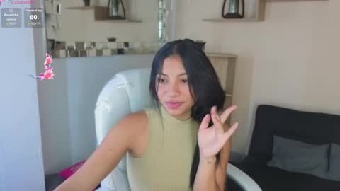  Saray  Say hi in the chat online show from 11/01/25, 12:18