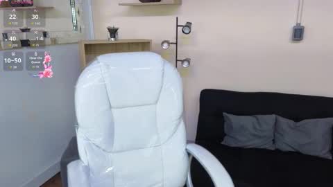  Saray  Say hi in the chat online show from 11/03/25, 12:06