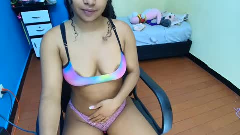 Snapshot of sarisha__ chatting on 09/28/25, 01:33 Sarisha online show from 09/28/25, 01:33
