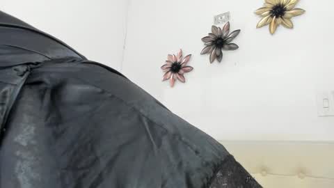 Snapshot of sarita_loven chatting on 03/11/25, 05:05 sarita online show from 03/11/25, 05:05