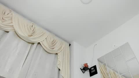 Snapshot of sarita_loven chatting on 10/30/25, 04:58 sarita online show from 10/30/25, 04:58