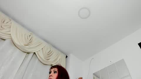 Snapshot of sarita_loven chatting on 11/19/25, 04:45 sarita online show from 11/19/25, 04:45