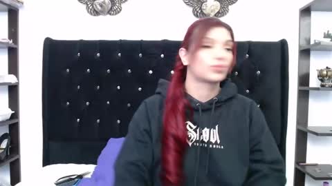 Snapshot of sarita_multisquirt chatting on 03/02/25, 02:08 Sara online show from 03/02/25, 02:08