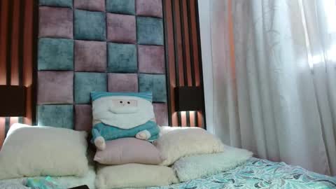 sara online show from 01/01/25, 11:38