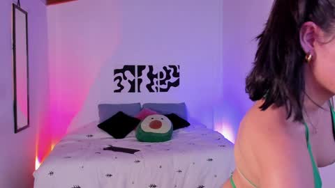 Snapshot of sarrah_3 chatting on 01/27/25, 09:11 Sara online show from 01/27/25, 09:11