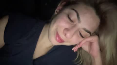 Snapshot of sarrah_rossy chatting on 01/28/25, 12:36 Sarrah online show from 01/28/25, 12:36