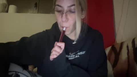 Snapshot of sarrah_rossy chatting on 01/29/25, 05:24 Sarrah online show from 01/29/25, 05:24