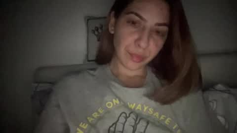 Snapshot of sarrah_rossy chatting on 03/11/25, 11:37 Sarrah online show from 03/11/25, 11:37