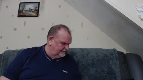 Snapshot of sarsapparilla chatting on 12/31/24, 03:12 Andy online show from 12/31/24, 03:12