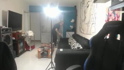 Giselle and Jay online show from 09/25/25, 08:51