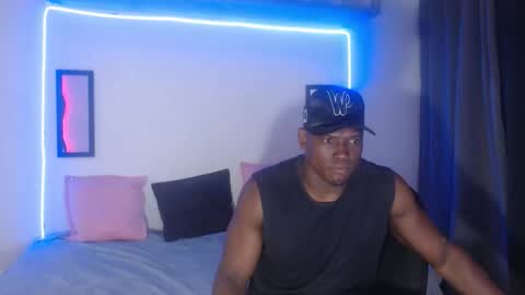Snapshot of sasha_arex chatting on 10/02/25, 01:23 Belle Arex online show from 10/02/25, 01:23