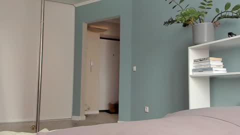 Sasha online show from 02/16/25, 06:43