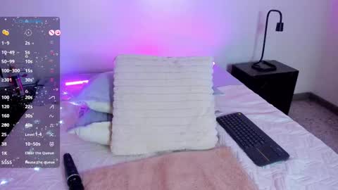 Snapshot of sasha_brattz chatting on 09/19/25, 05:42 Sasha Brattz online show from 09/19/25, 05:42