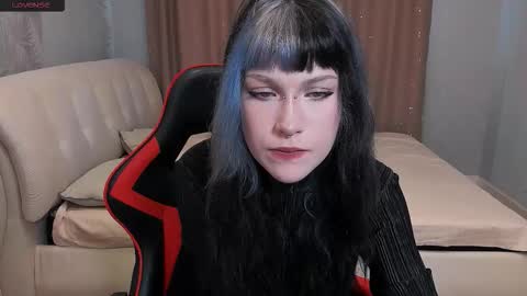 Snapshot of sasha_crystall chatting on 09/22/25, 05:20 sasha online show from 09/22/25, 05:20