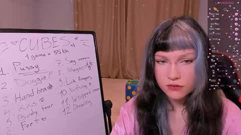Snapshot of sasha_crystall chatting on 09/25/25, 01:59 sasha online show from 09/25/25, 01:59