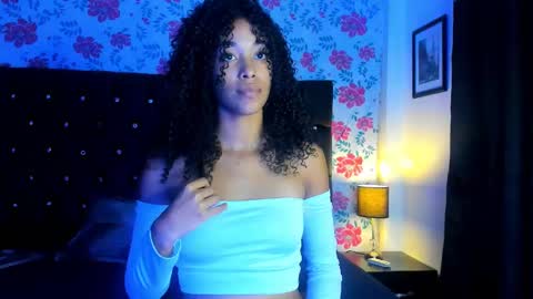 Snapshot of sasha_fox0 chatting on 12/06/24, 01:51 emy online show from 12/06/24, 01:51