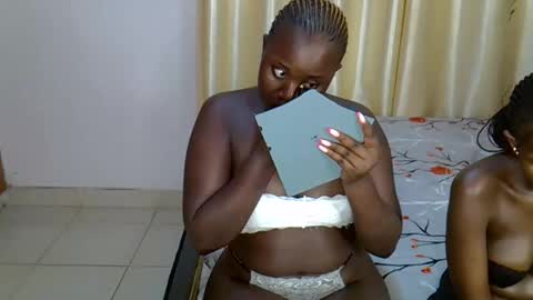 Snapshot of sasha_mollie chatting on 11/14/25, 08:51 Sasha online show from 11/14/25, 08:51