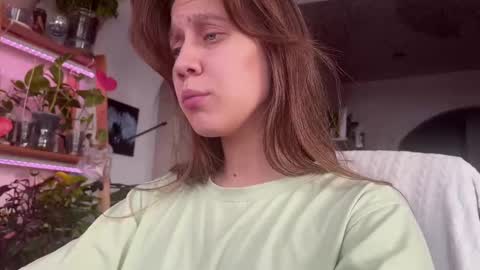 Snapshot of sasha_moormeoow chatting on 02/16/25, 09:59 Alexandra Sasha in short online show from 02/16/25, 09:59