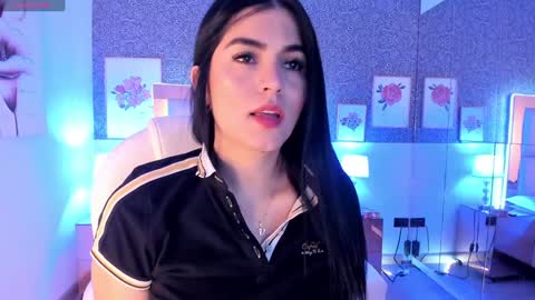 Snapshot of sasha_sims chatting on 12/14/24, 11:29 Camila online show from 12/14/24, 11:29
