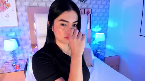 Camila  online show from 11/20/25, 12:05