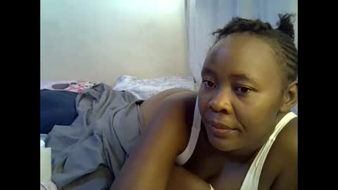 sassy_bella online show from 10/08/25, 05:16