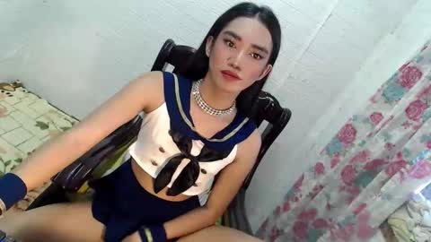 Snapshot of sassy_keylla chatting on 10/16/25, 12:00 KEYLLA online show from 10/16/25, 12:00