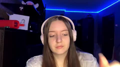 Marmulka or Mary online show from 09/16/25, 06:09