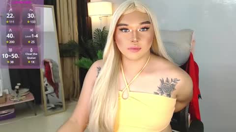 Snapshot of sassyffyra69 chatting on 12/17/24, 12:00 MARIO LABO online show from 12/17/24, 12:00