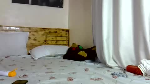 Snapshot of sassyqueen22 chatting on 11/23/25, 09:42 sassy online show from 11/23/25, 09:42