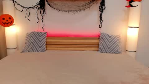 Sati online show from 10/08/25, 08:12