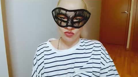 Satinqueen90 online show from 10/14/25, 06:36