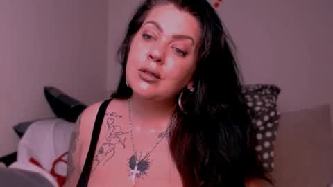 Snapshot of satisfymypussy chatting on 02/23/25, 05:50 Alina online show from 02/23/25, 05:50