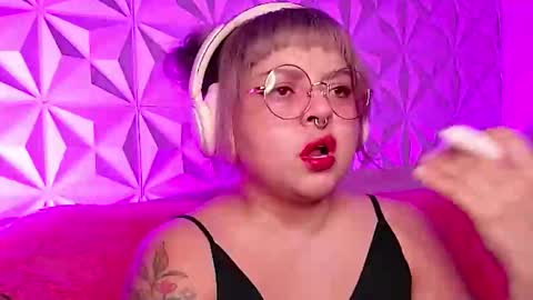 Gina George online show from 11/03/25, 11:48