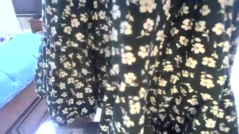 Snapshot of satyric_haetera chatting on 11/16/25, 04:29 Sophia online show from 11/16/25, 04:29