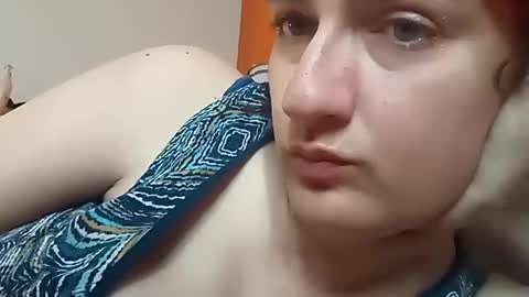 Snapshot of saucybear666 chatting on 02/07/25, 10:09 SnowBunny online show from 02/07/25, 10:09