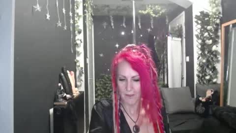 SaucySky online show from 11/27/25, 10:06