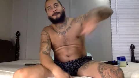 Snapshot of savagebullxxx chatting on 01/13/25, 02:50 savagebullxxx online show from 01/13/25, 02:50