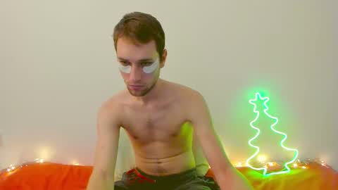 Snapshot of savak_hottie chatting on 01/14/25, 06:13 Savak Laakem online show from 01/14/25, 06:13