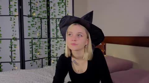 savannahshor online show from 10/19/25, 08:53