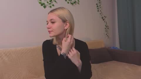 savannahshor online show from 11/18/25, 07:07