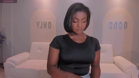 S a v a n n a h  online show from 10/09/25, 08:40