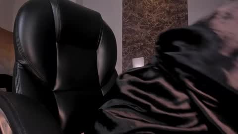 S a v a n n a h  online show from 10/10/25, 11:09