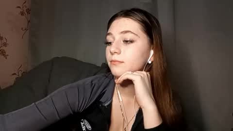 Sophie online show from 10/09/25, 03:32